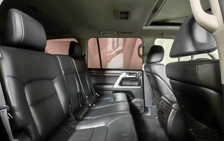Toyota Land Cruiser 200, 2016 год, 5 150 000 рублей, 16 фотография