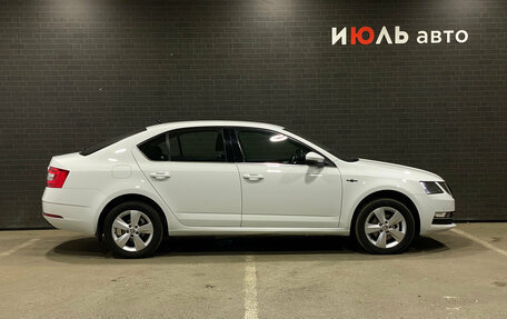 Skoda Octavia, 2020 год, 1 799 000 рублей, 4 фотография