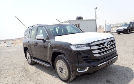 Toyota Land Cruiser, 2025 год, 14 800 000 рублей, 2 фотография