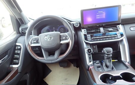 Toyota Land Cruiser, 2025 год, 14 800 000 рублей, 7 фотография
