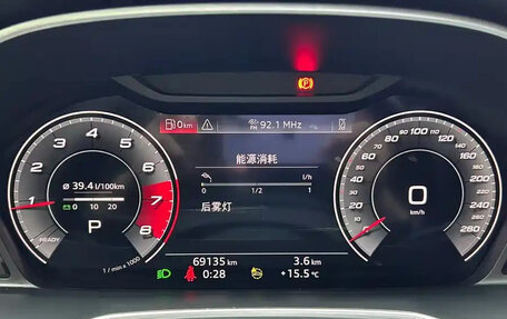 Audi Q3, 2022 год, 2 100 000 рублей, 16 фотография