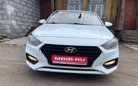 Hyundai Solaris II рестайлинг, 2019 год, 1 000 000 рублей, 1 фотография