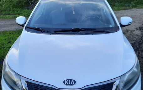 KIA Rio III рестайлинг, 2013 год, 600 000 рублей, 1 фотография