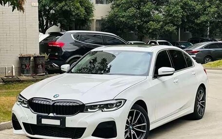 BMW 3 серия, 2022 год, 3 150 000 рублей, 1 фотография