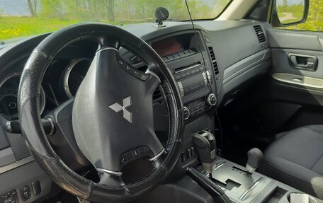 Mitsubishi Pajero IV, 2013 год, 2 150 000 рублей, 1 фотография