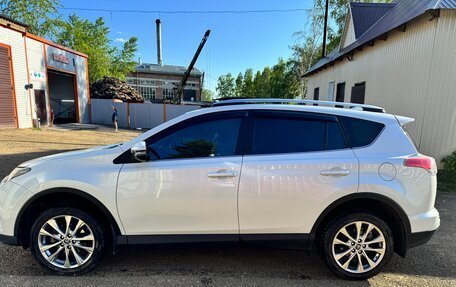 Toyota RAV4, 2016 год, 2 450 000 рублей, 4 фотография