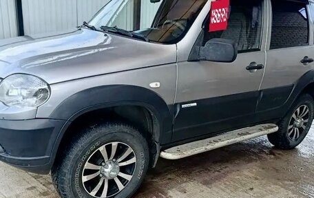 Chevrolet Niva I рестайлинг, 2011 год, 550 000 рублей, 2 фотография