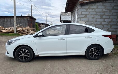 Hyundai Solaris II рестайлинг, 2019 год, 1 000 000 рублей, 2 фотография