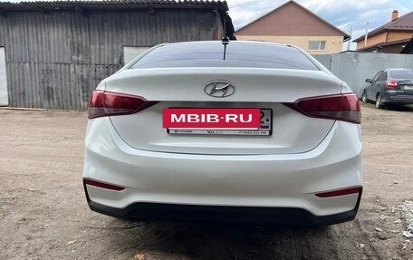 Hyundai Solaris II рестайлинг, 2019 год, 1 000 000 рублей, 9 фотография