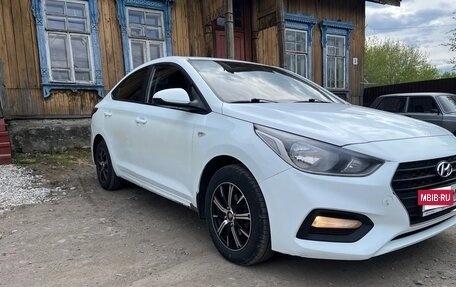 Hyundai Solaris II рестайлинг, 2019 год, 1 000 000 рублей, 3 фотография