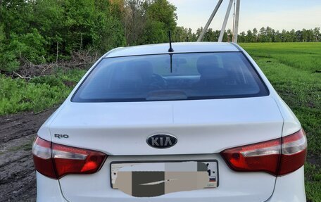 KIA Rio III рестайлинг, 2013 год, 600 000 рублей, 4 фотография