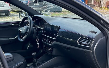 Volkswagen Polo VI (EU Market), 2021 год, 1 350 000 рублей, 13 фотография
