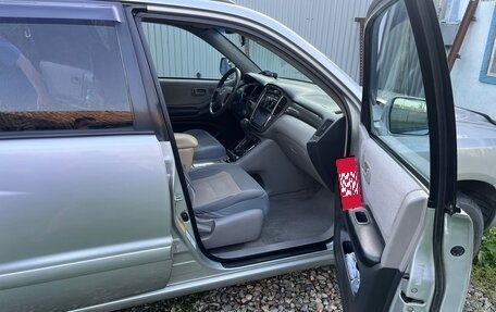 Toyota Highlander III, 2003 год, 1 100 000 рублей, 7 фотография