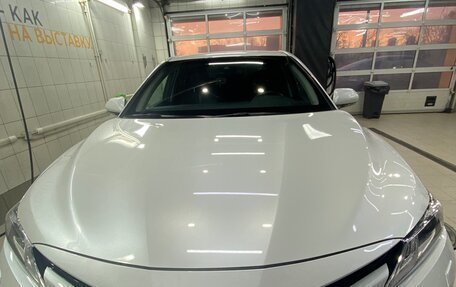 Toyota Camry, 2018 год, 2 650 000 рублей, 8 фотография