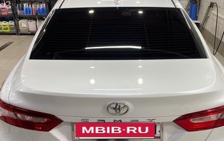 Toyota Camry, 2018 год, 2 650 000 рублей, 5 фотография