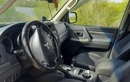 Mitsubishi Pajero IV, 2013 год, 2 150 000 рублей, 5 фотография