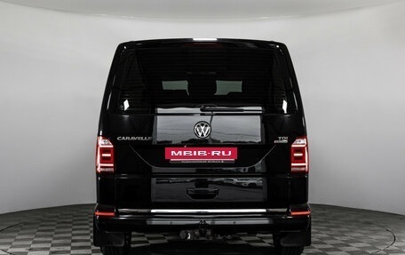 Volkswagen Caravelle T6 рестайлинг, 2016 год, 3 099 000 рублей, 7 фотография