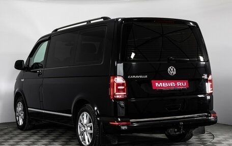 Volkswagen Caravelle T6 рестайлинг, 2016 год, 3 099 000 рублей, 8 фотография