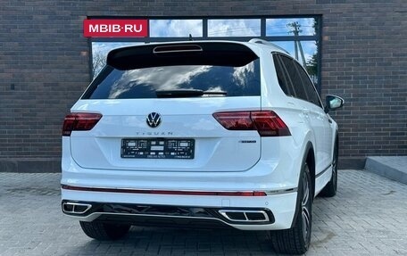 Volkswagen Tiguan II, 2020 год, 4 659 000 рублей, 4 фотография