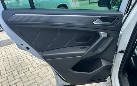 Volkswagen Tiguan II, 2020 год, 4 659 000 рублей, 17 фотография