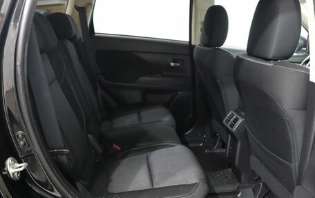 Mitsubishi Outlander III рестайлинг 3, 2022 год, 2 599 000 рублей, 19 фотография
