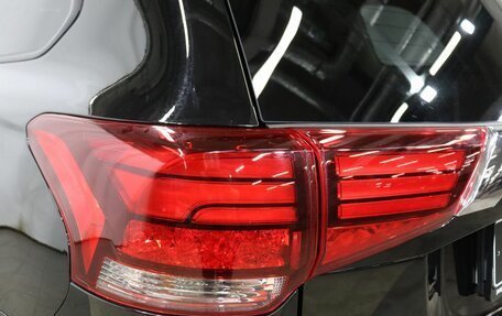 Mitsubishi Outlander III рестайлинг 3, 2022 год, 2 599 000 рублей, 21 фотография