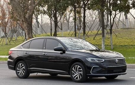 Volkswagen Lavida, 2023 год, 1 250 333 рублей, 3 фотография