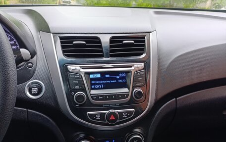 Hyundai Solaris II рестайлинг, 2014 год, 755 000 рублей, 1 фотография