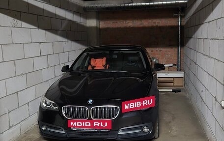 BMW 5 серия, 2016 год, 1 800 000 рублей, 13 фотография