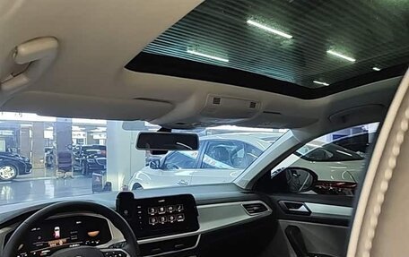 Volkswagen T-Roc I, 2023 год, 1 490 333 рублей, 14 фотография
