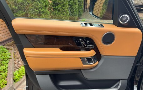 Land Rover Range Rover IV рестайлинг, 2020 год, 9 600 000 рублей, 8 фотография