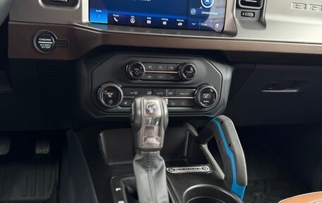 Ford Bronco, 2021 год, 6 990 000 рублей, 16 фотография