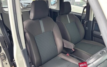 Toyota Roomy I, 2021 год, 1 200 000 рублей, 12 фотография