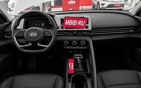 Hyundai Elantra, 2026 год, 1 999 990 рублей, 5 фотография