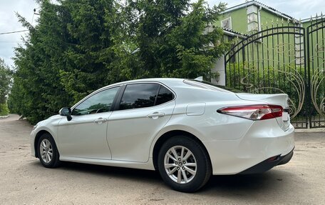 Toyota Camry, 2020 год, 1 890 000 рублей, 6 фотография