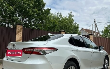 Toyota Camry, 2020 год, 1 890 000 рублей, 4 фотография