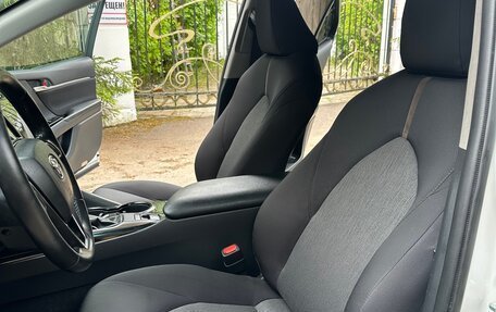 Toyota Camry, 2020 год, 1 890 000 рублей, 9 фотография