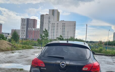 Opel Astra J, 2013 год, 800 000 рублей, 2 фотография