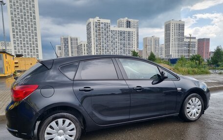 Opel Astra J, 2013 год, 800 000 рублей, 4 фотография