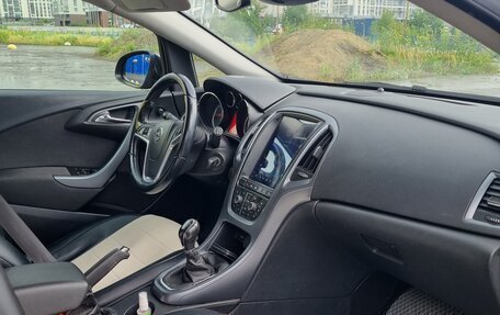 Opel Astra J, 2013 год, 800 000 рублей, 3 фотография