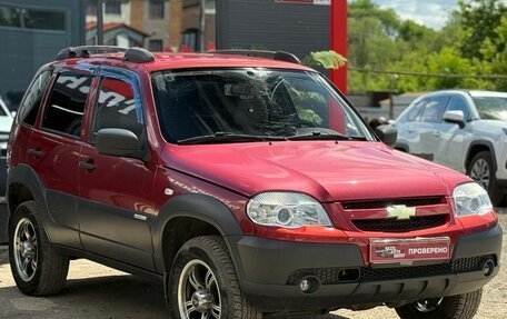 Chevrolet Niva I рестайлинг, 2013 год, 460 000 рублей, 2 фотография
