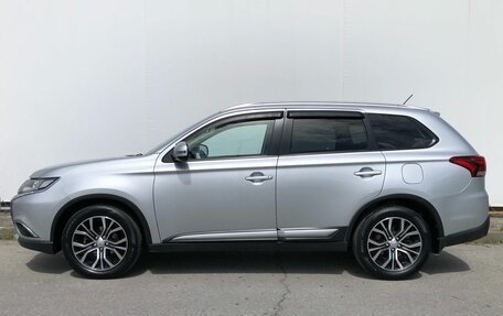 Mitsubishi Outlander III рестайлинг 3, 2016 год, 1 975 000 рублей, 5 фотография