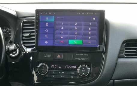 Mitsubishi Outlander III рестайлинг 3, 2016 год, 1 975 000 рублей, 15 фотография