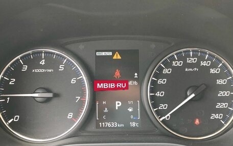 Mitsubishi Outlander III рестайлинг 3, 2016 год, 1 975 000 рублей, 14 фотография