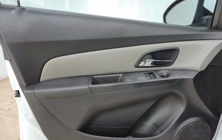 Chevrolet Cruze II, 2012 год, 600 000 рублей, 9 фотография