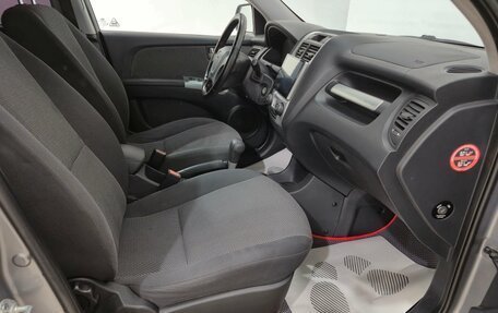 KIA Sportage II, 2010 год, 930 000 рублей, 16 фотография