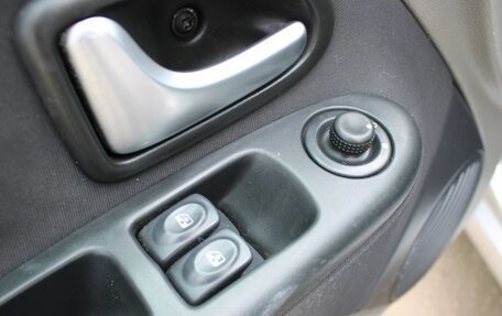 Renault Symbol, 2009 год, 369 000 рублей, 9 фотография