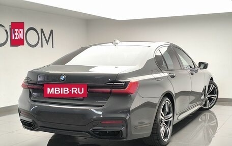 BMW 7 серия, 2019 год, 6 540 000 рублей, 4 фотография