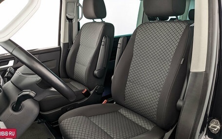 Volkswagen Multivan T6 рестайлинг, 2021 год, 6 150 000 рублей, 20 фотография