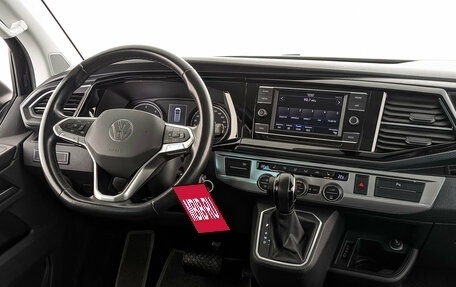 Volkswagen Multivan T6 рестайлинг, 2021 год, 6 150 000 рублей, 28 фотография